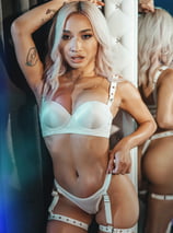 Avery Black